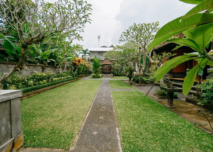 Villa Bram House By The Travel Bali *